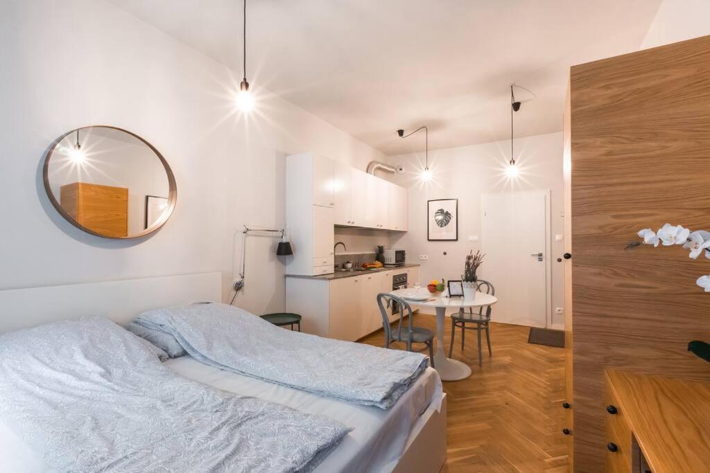 Cute Apartment Perfect For Business And Travel. Varsovia Exterior foto